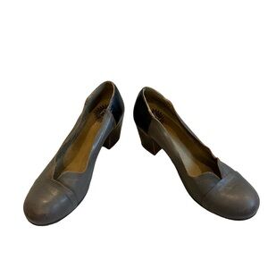 Fly London Two Tone Leather Pumps, Sz 38 (US 7.5 - 8)